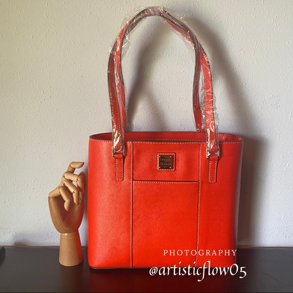 NEW! Dooney & Bourke Saffiano Small Lexington - Picture 10 of 11